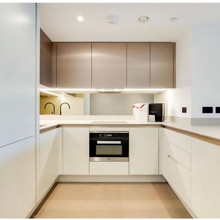 Luxury Apartment Riverside Londra Esterno foto
